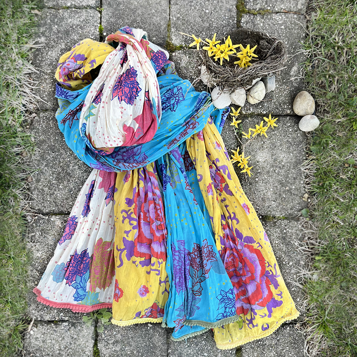 assorted-crinkle-scarves