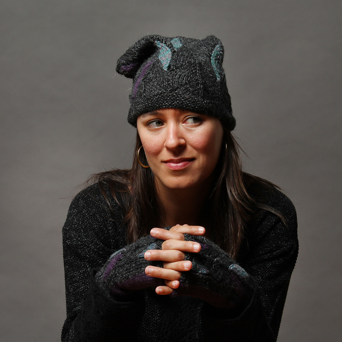 ginko-hat-cuff-alpaca-gray-model