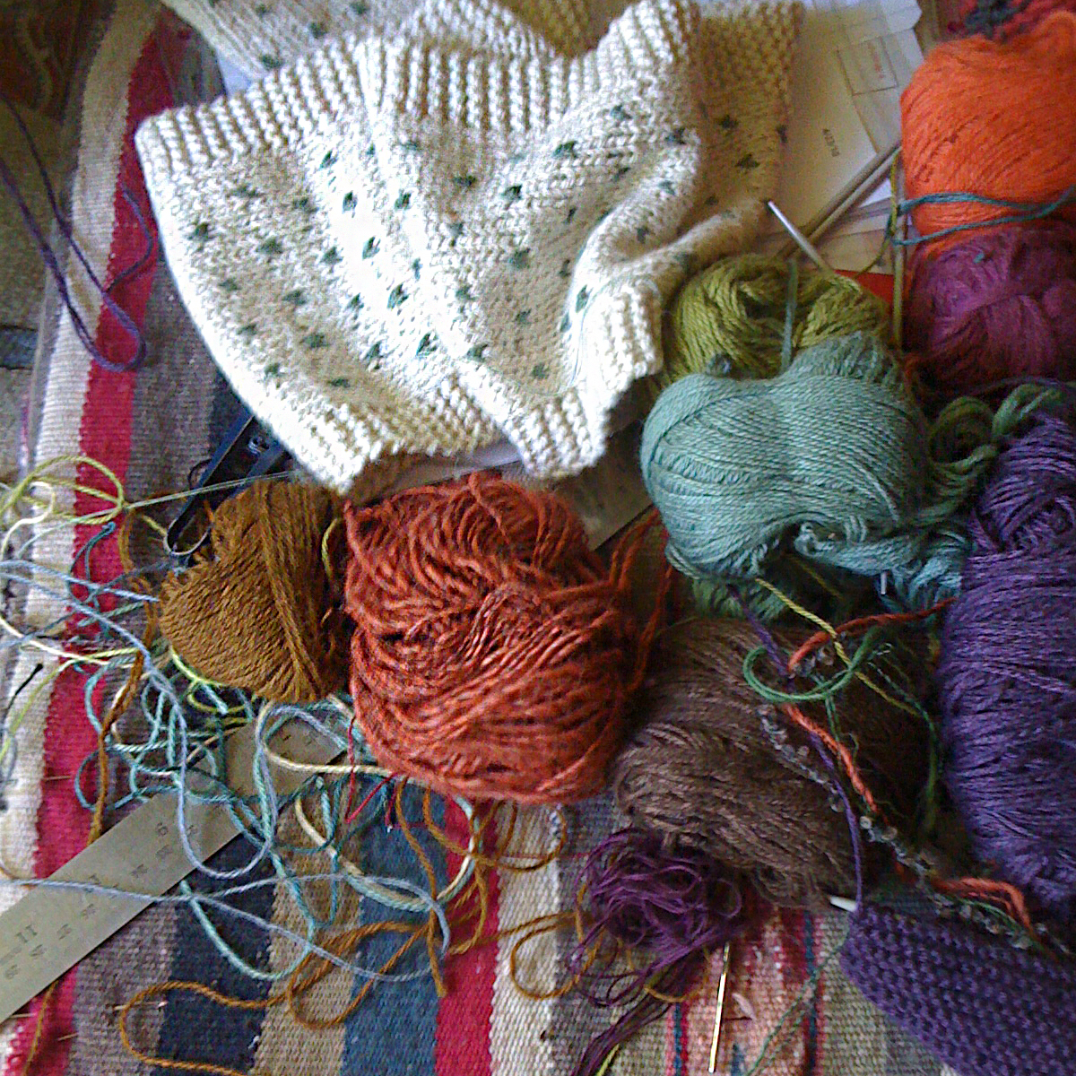 knitting-needles-yarn-in process